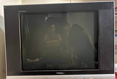 noble platinum 32 inc cry tv used