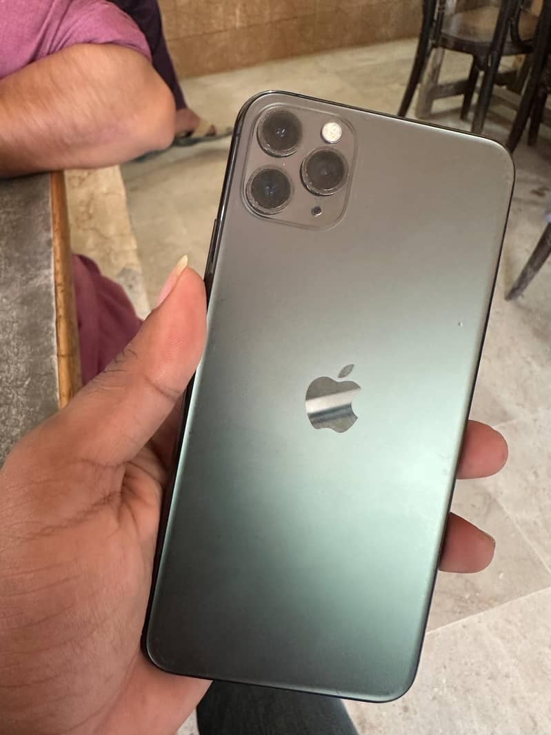 Apple iPhone 11 Pro Max 6