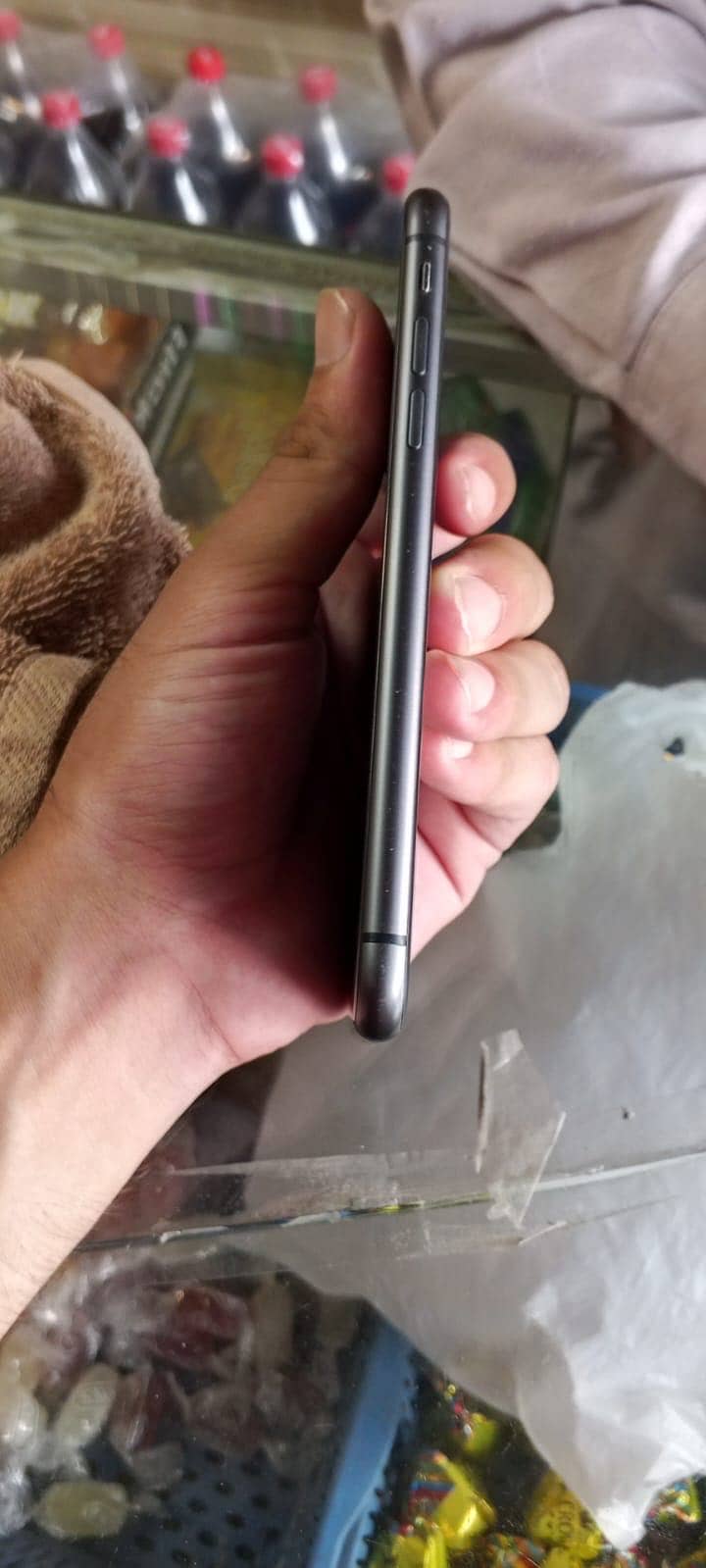 Apple iPhone 11 4