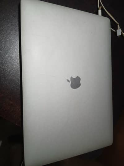 MacbookPro 15 Inch 2018