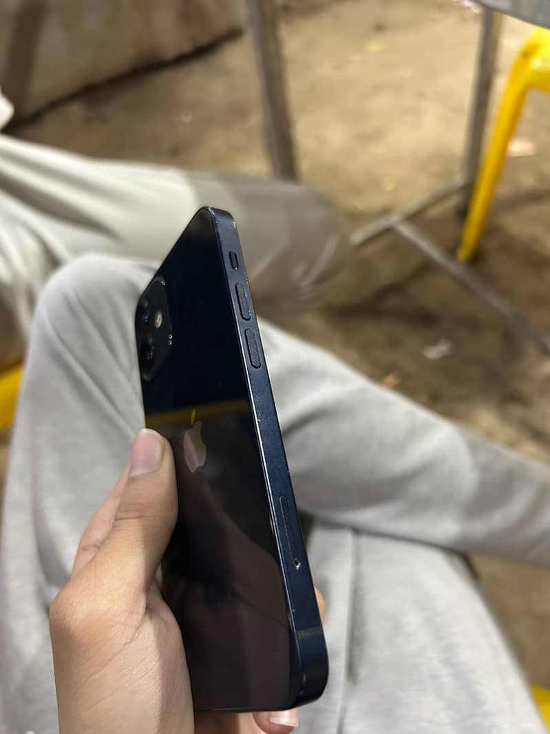 Apple iPhone 12 mini 2