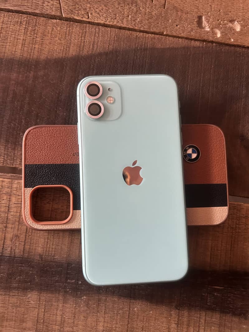 Apple iPhone 11 4