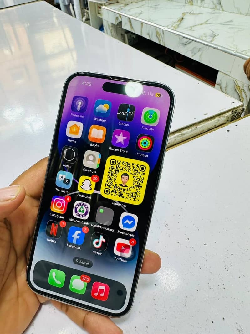Apple iPhone 14 Pro 3