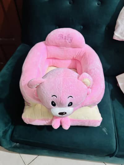 Brand new BABY FLOOR SEAT/SUPPORT SOFA SEAT - 6M+