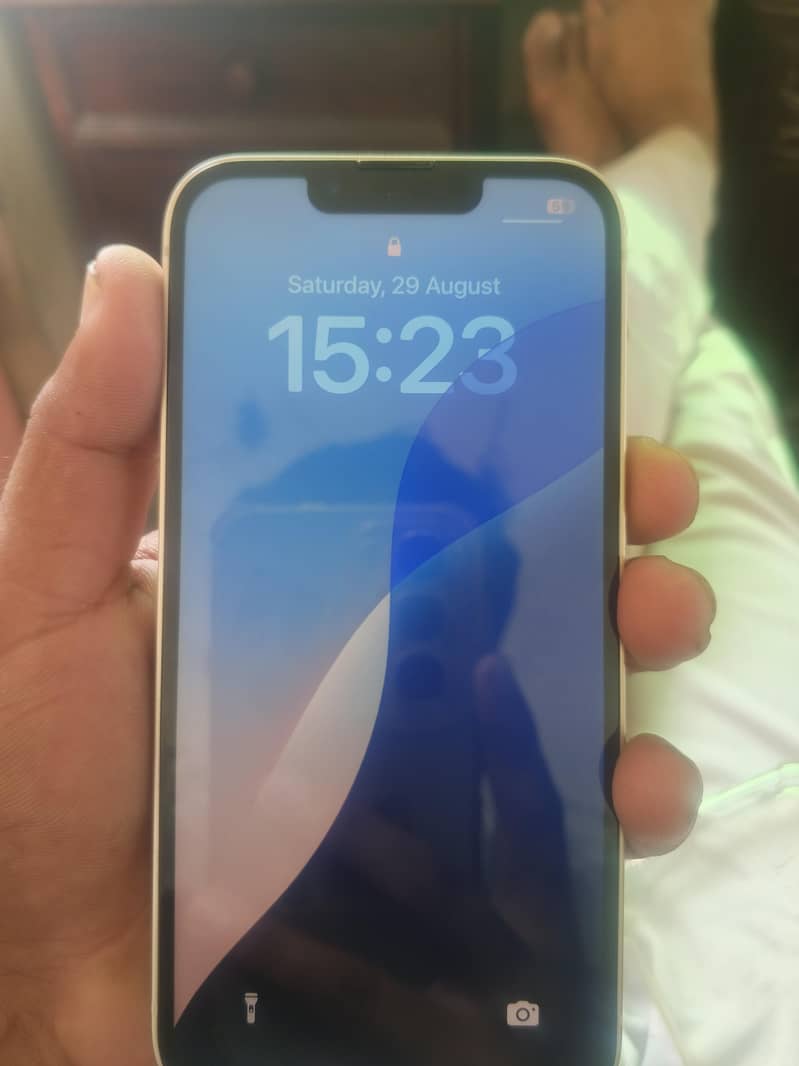 Apple iPhone 13 2