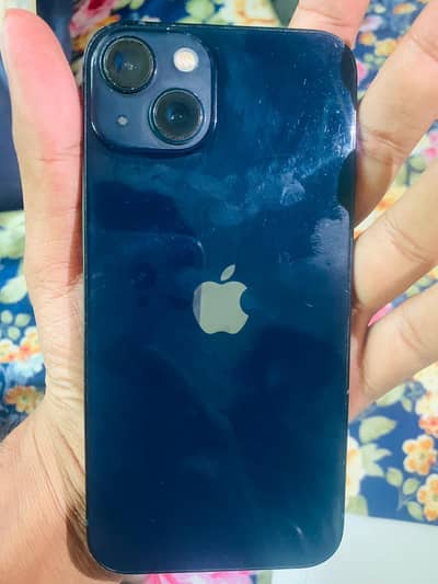 Apple iPhone 13