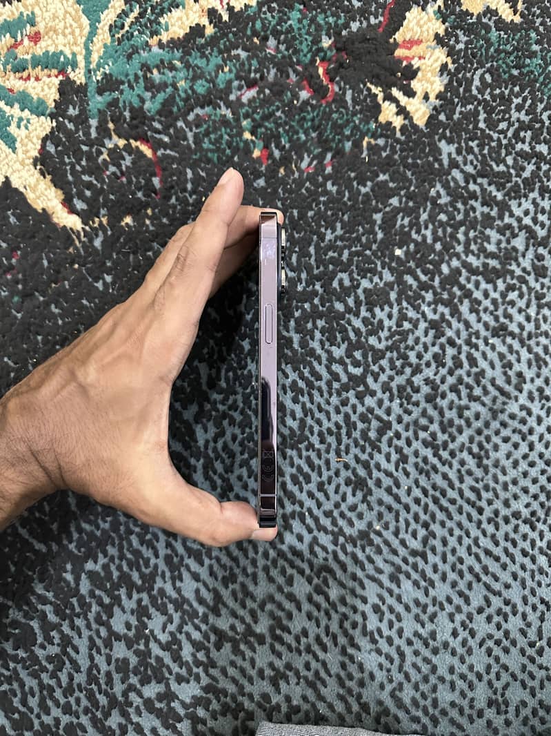 Apple iPhone 14 Pro 3