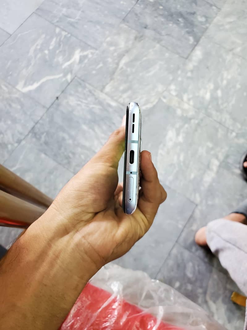 One Plus 9R 2