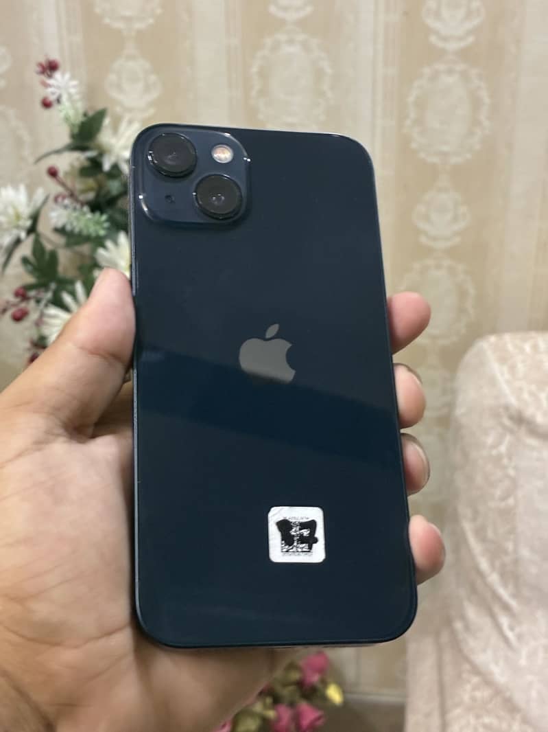 Apple iPhone 13 2