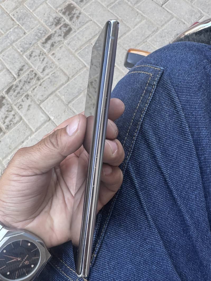 Samsung Mobile Note10 6