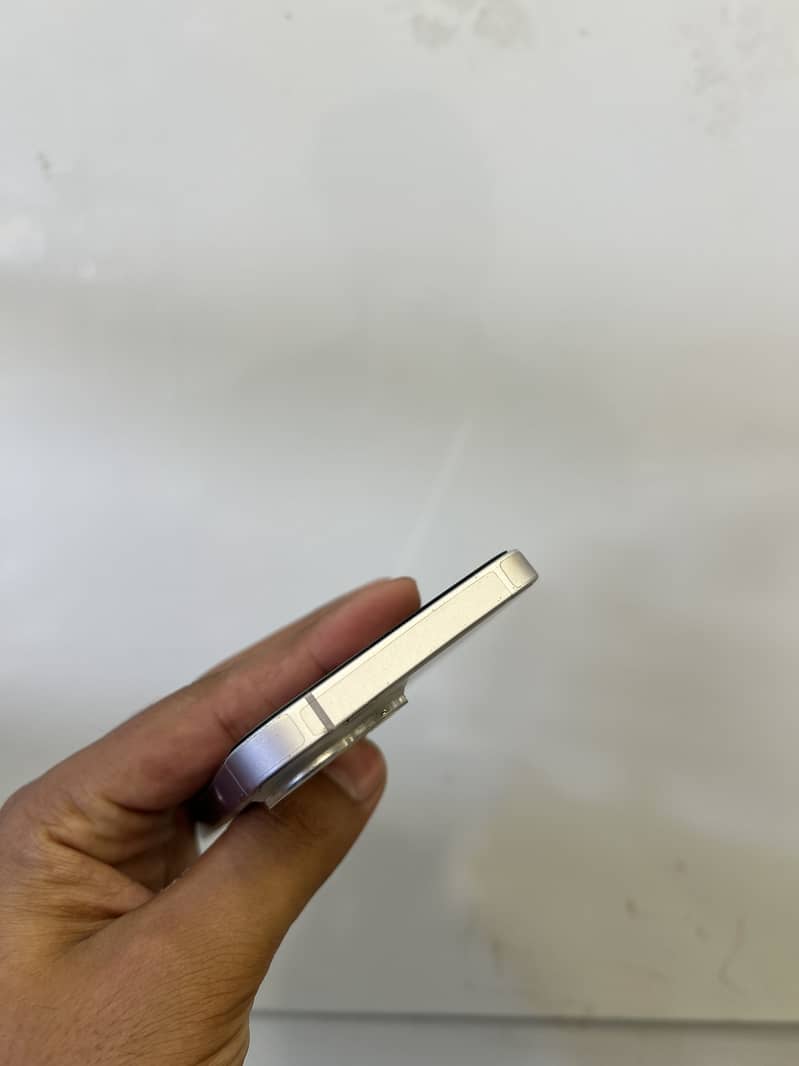 Apple iPhone 14 1