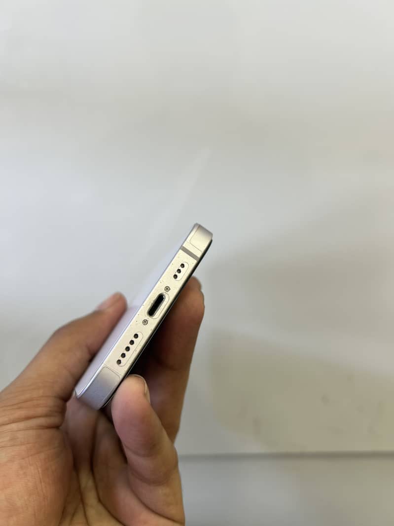 Apple iPhone 14 2