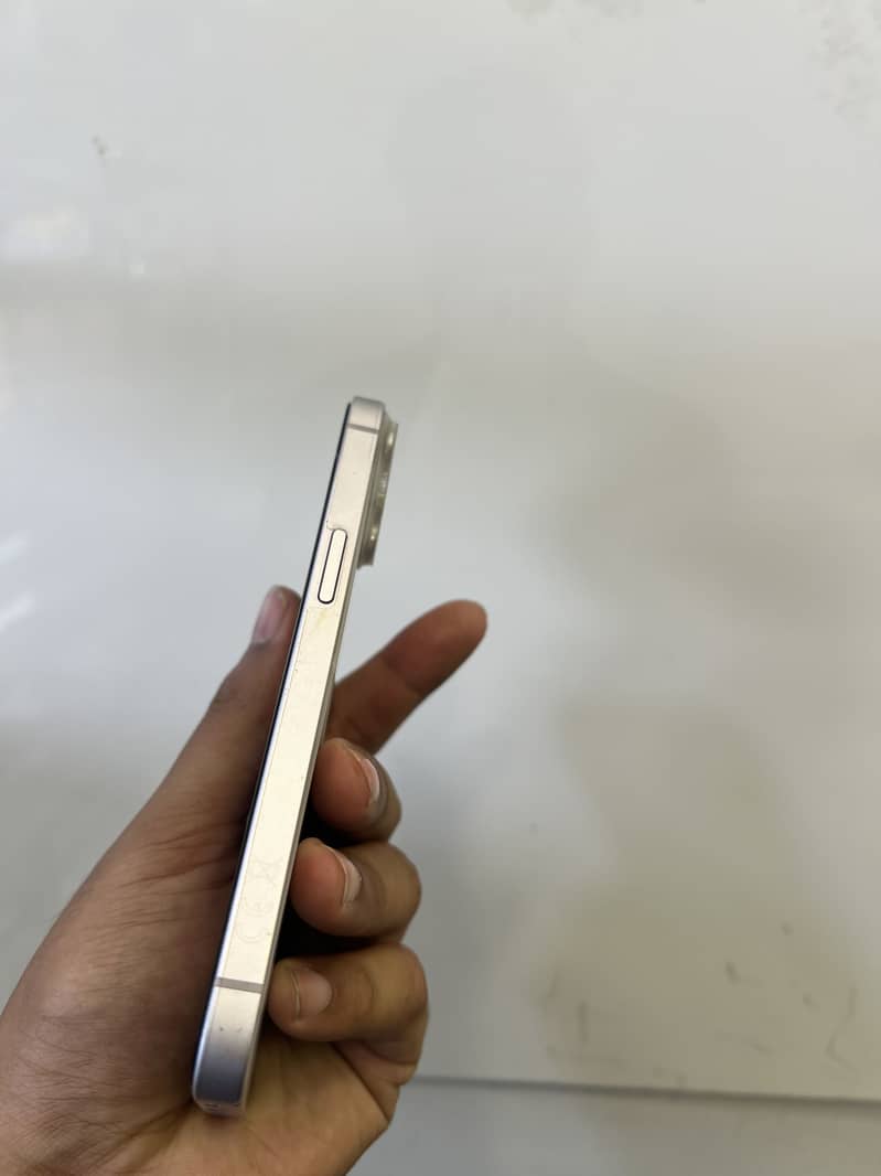 Apple iPhone 14 6