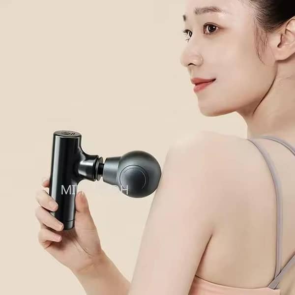 1 Piece Massage Gun, Handheld Deep Tissue Muscle Percussion Massager for Body