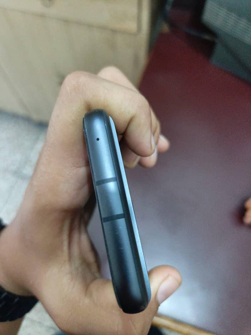 Google Pixel 8a 3