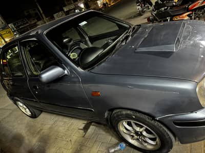 Nissan March 2002