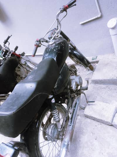 CD 70 BIKE FOR SALE
