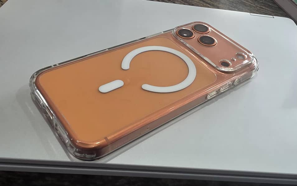 Apple iPhone 17 Pro Max 1