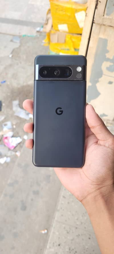 Google Pixel 8 Pro