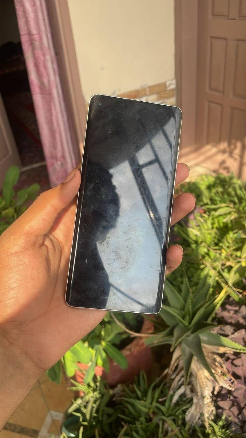 One Plus 8T 1