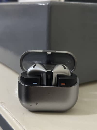 Samsung Galaxy Buds3(4E43)