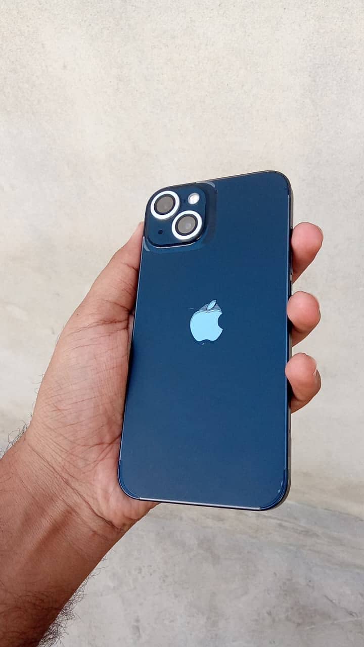 Apple iPhone 13 3