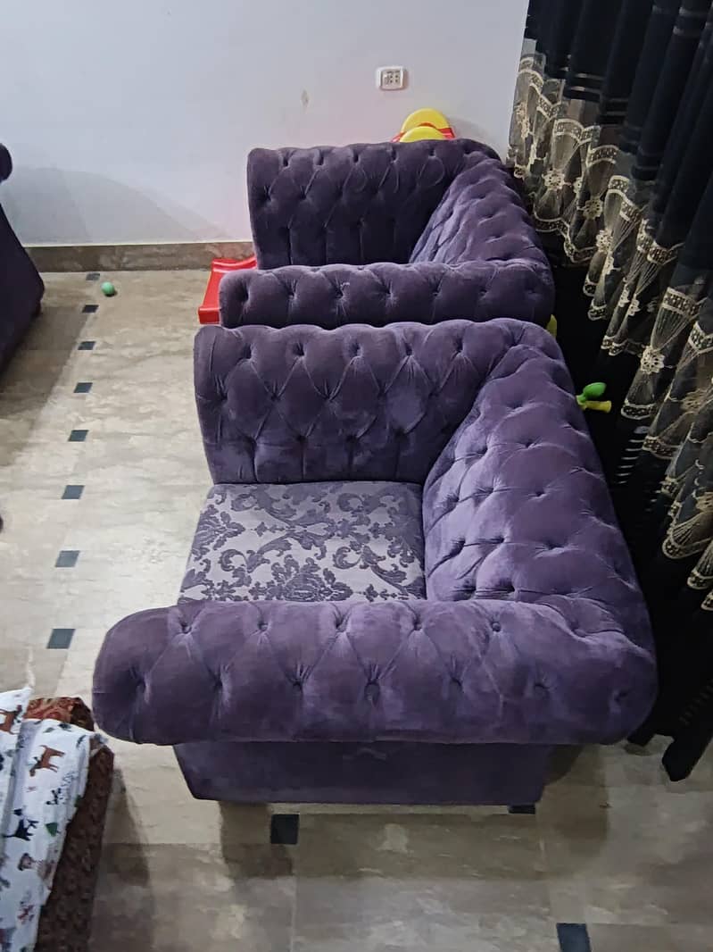 Sofa set 5 seaters 6