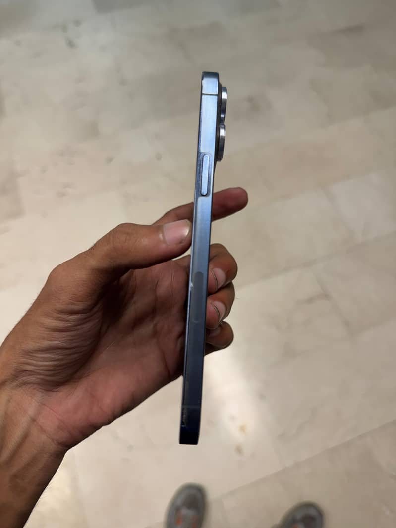 Apple iPhone 13 Pro Max 3