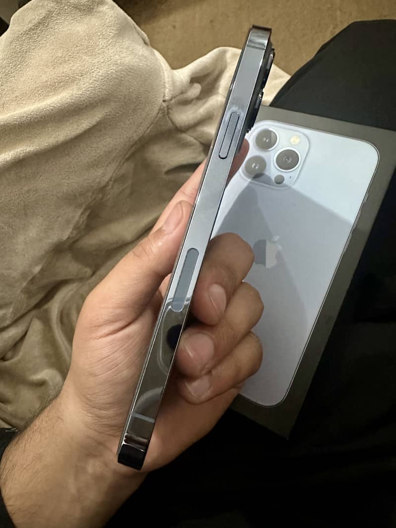 Apple iPhone 13 Pro Max 5
