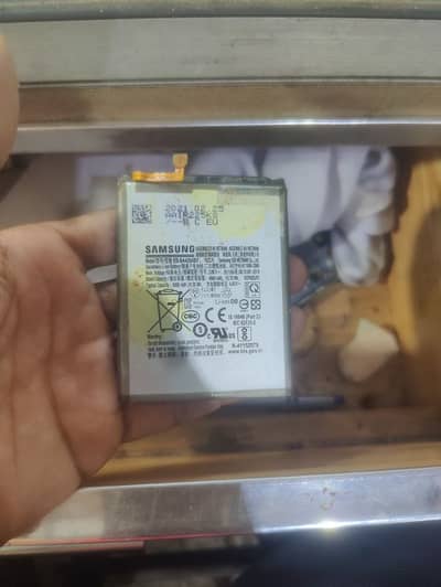 samsung A72 sirf parts hain