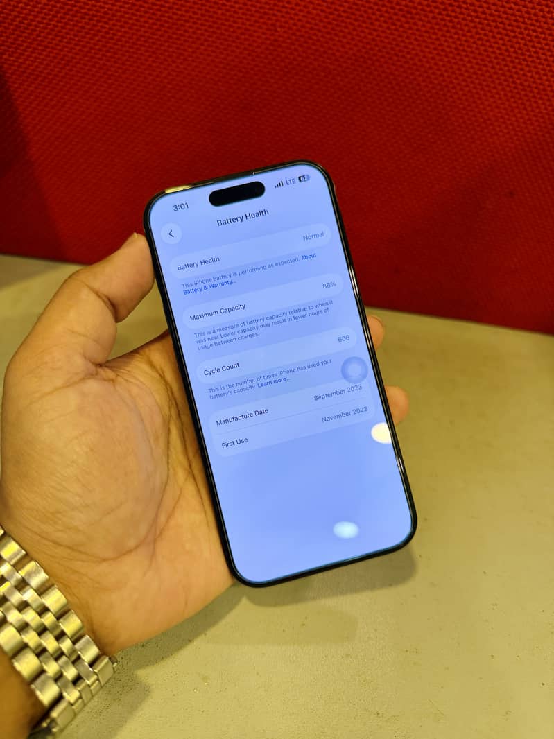 Apple iPhone 15 Pro 6