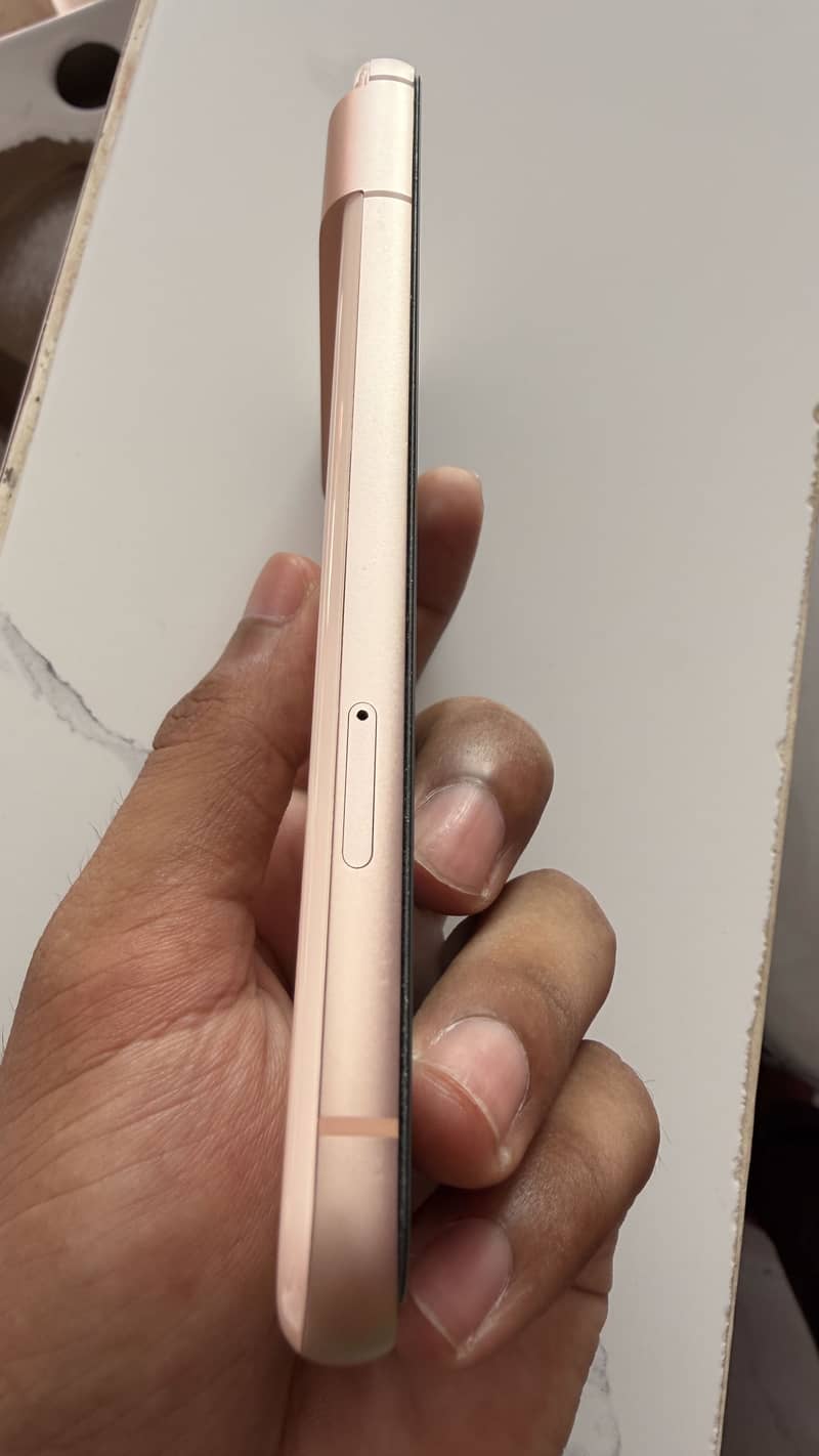Google Pixel 8 7
