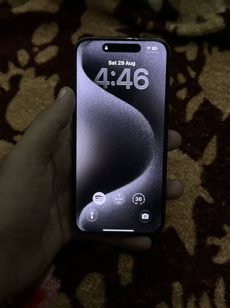 Apple iPhone 15 Pro 2