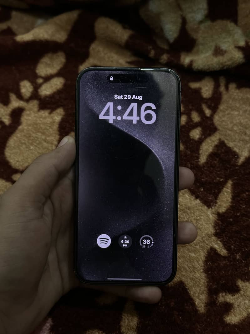 Apple iPhone 15 Pro 3
