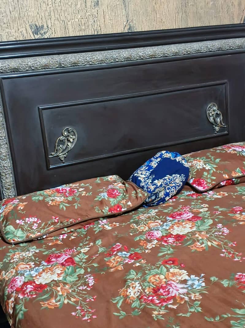 bed and side tables 2