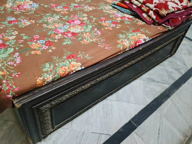 bed and side tables 3