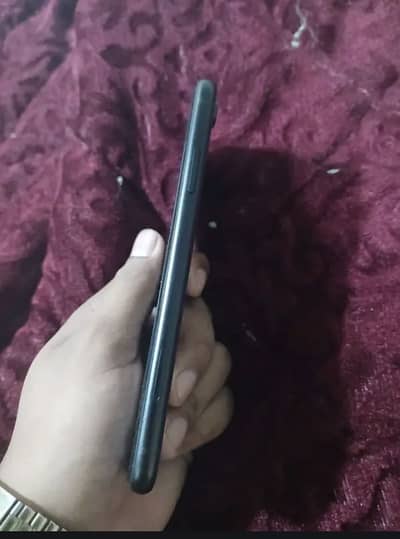 Apple iPhone XR