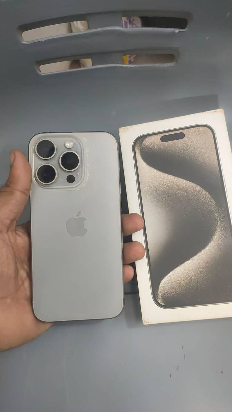 Apple iPhone 15 Pro 4