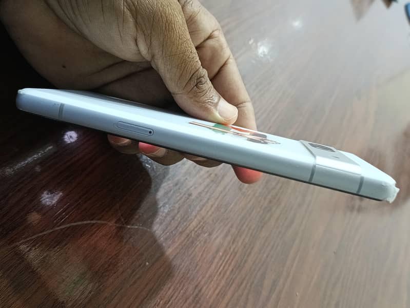 Google Pixel 7a 3