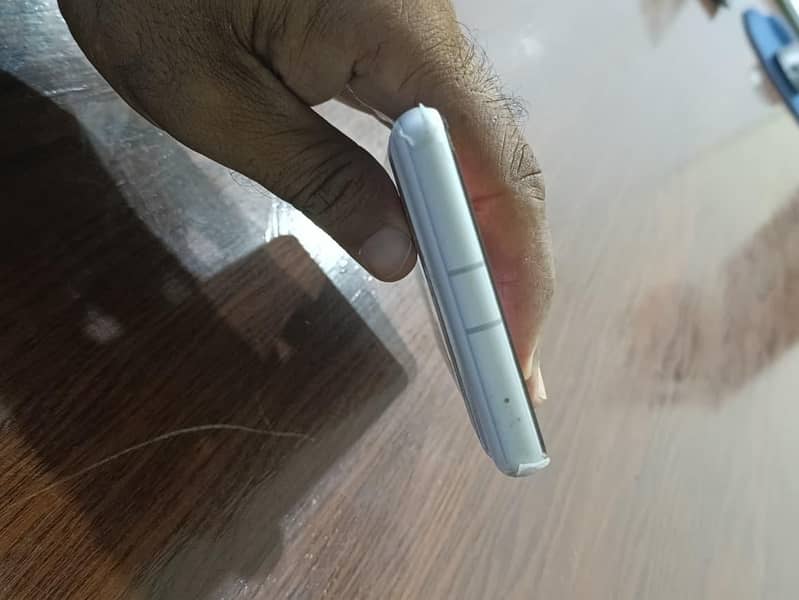 Google Pixel 7a 6