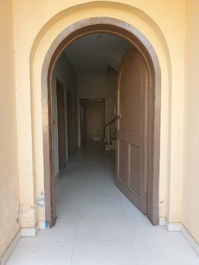 10 MARLA OLD HOUSE & 10 MARLA GREEN LOWN IS AVAILABLE FOR RENT IN THE BEST BLOCK OF DHA LAHORE.