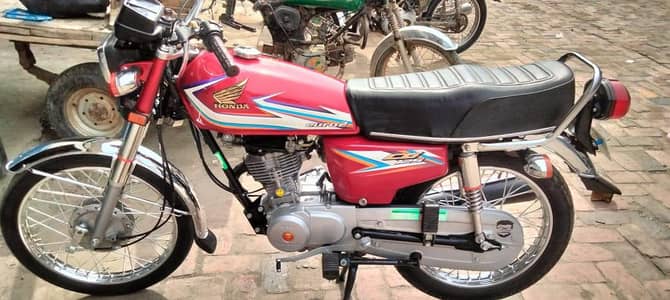 Honda 125 Model 2016  رابطہ نمبر، 03218617598