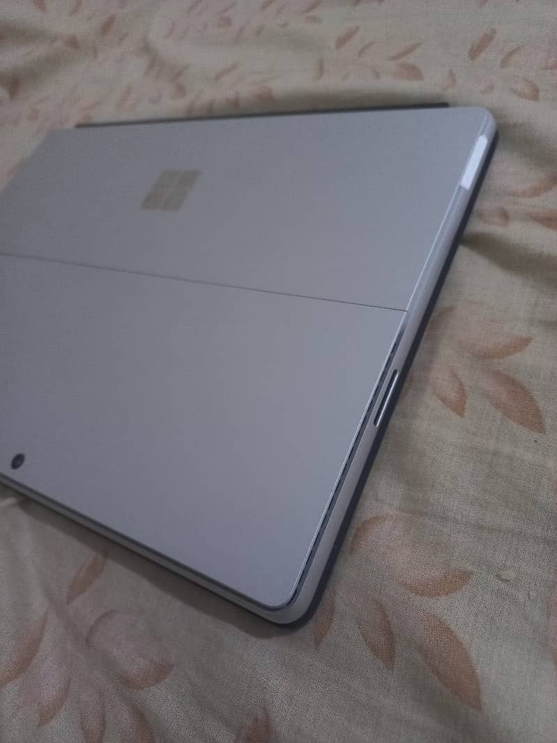 Microsoft Surface Pro 8 1