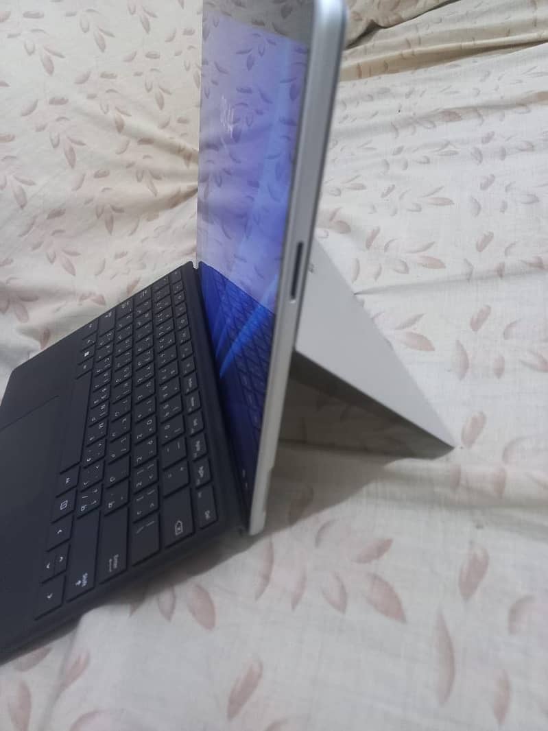 Microsoft Surface Pro 8 4