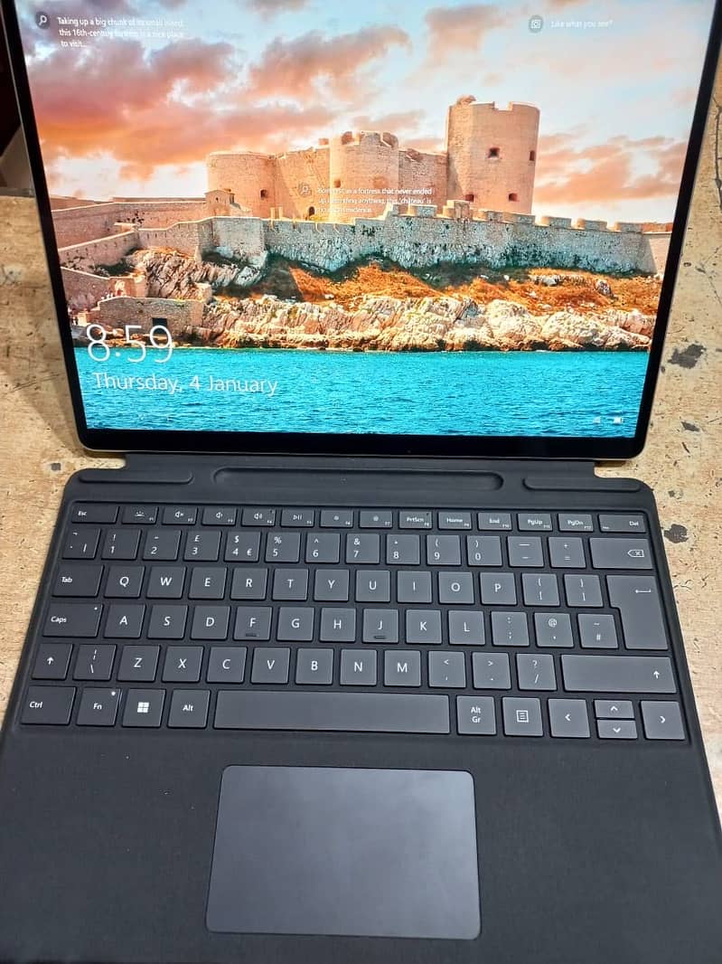 Microsoft Surface Pro 8 9