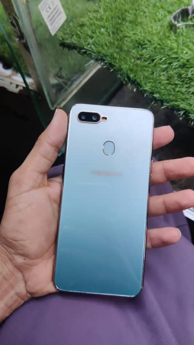 OPPO F9
