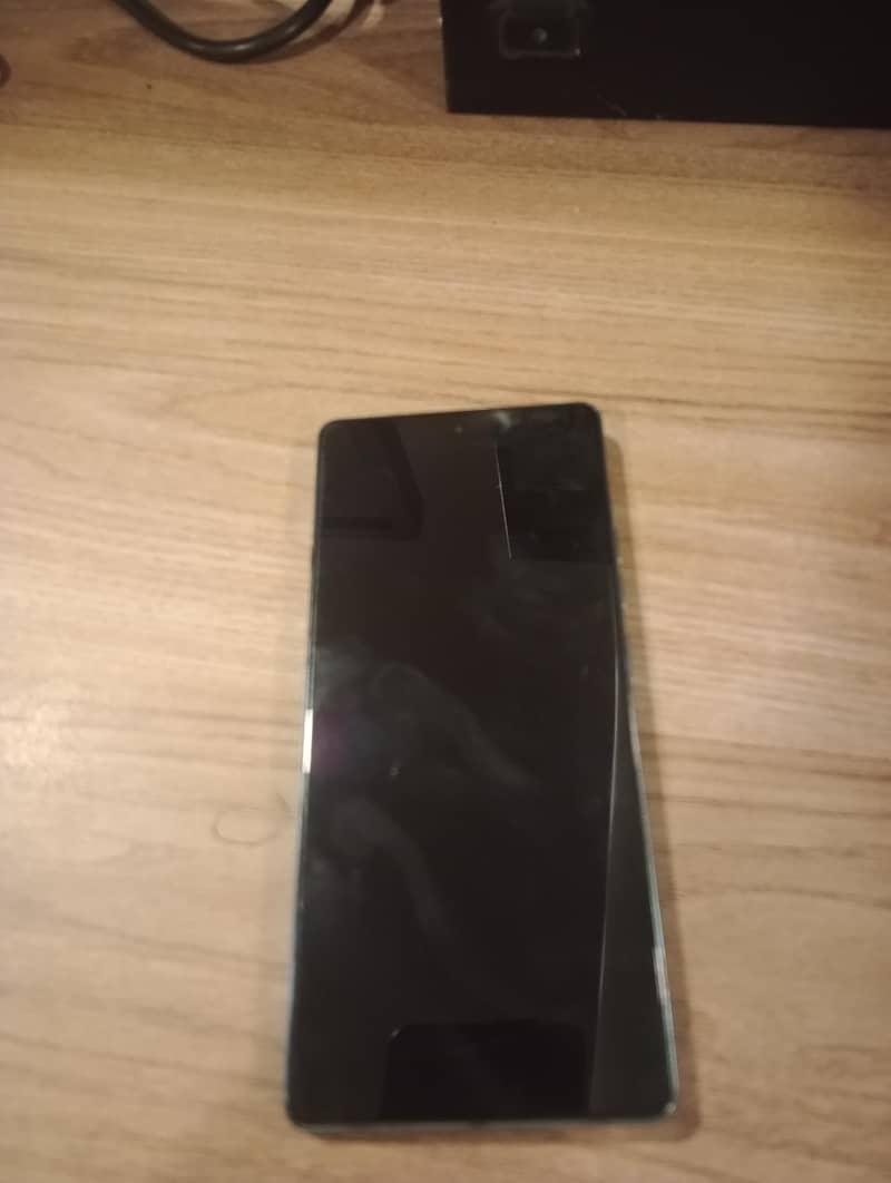 Tecno CAMON 40 1
