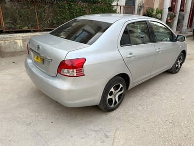 Toyota Belta 2011