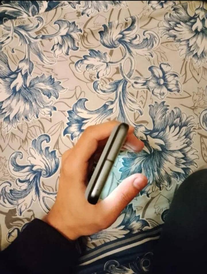 Google Pixel 8 2
