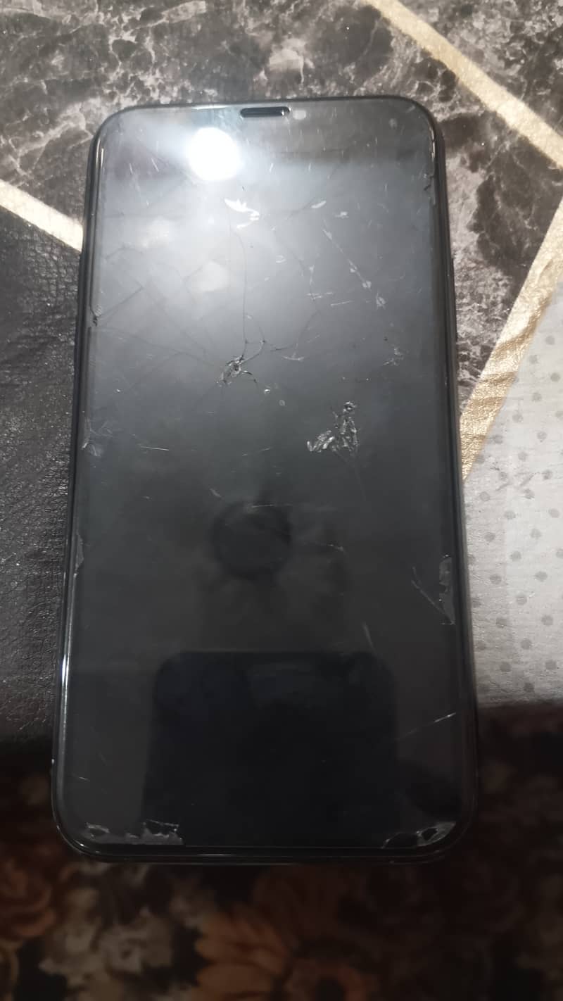 Apple iPhone 11 Pro 1